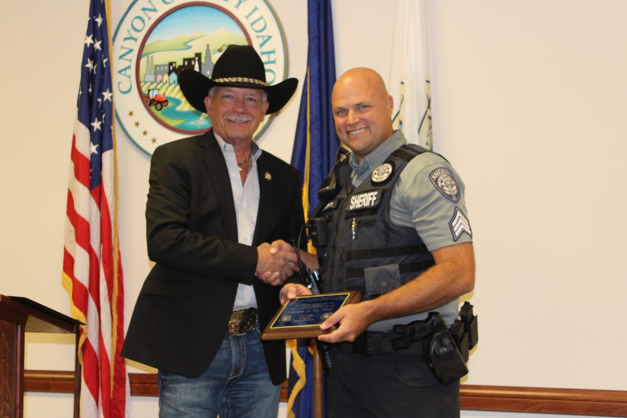 Canyon County Sheriff's Office Uncovers Illegal Arms Trade: Major Arrests