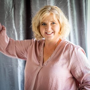 headshot of Sabrina Minshall